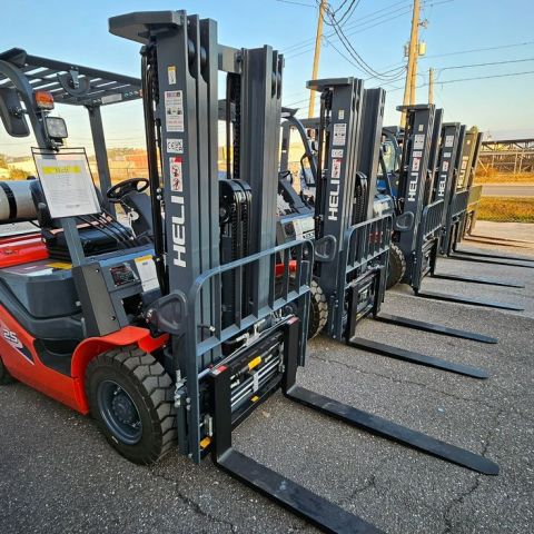 رافعات شوكيه (فوركلفت) للايجار من 1.5متر 25متر جده الرياض الدمام  2