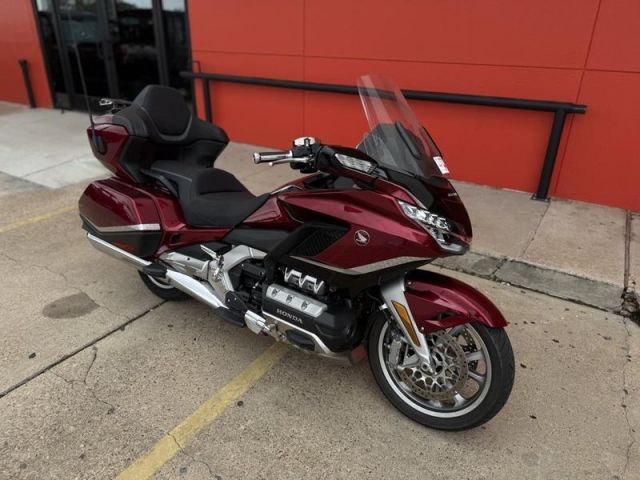 021 Honda  Gold Wing Tour  WhatsApp +17203061962 2
