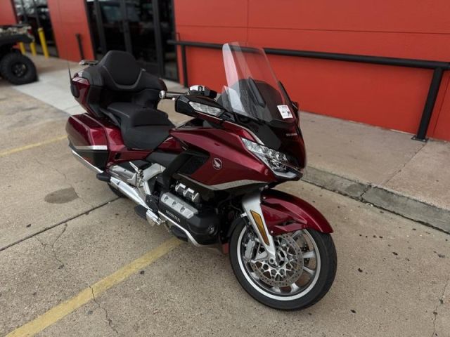 021 Honda  Gold Wing Tour  WhatsApp +17203061962 4