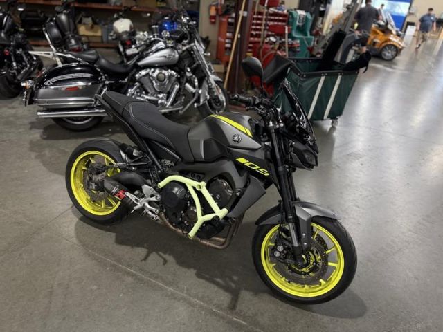 2018 Yamaha MT-09 WhatsApp +17203061962 4