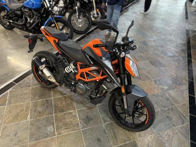 2023 KTM 390 Duke WhatsApp +17203061962 4
