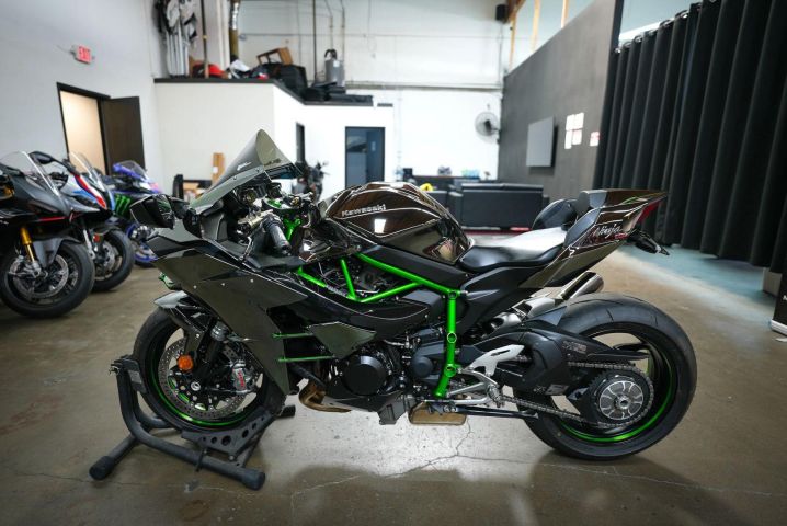 2015 Kawasaki Ninja H2 WhatsApp +17203061962 3