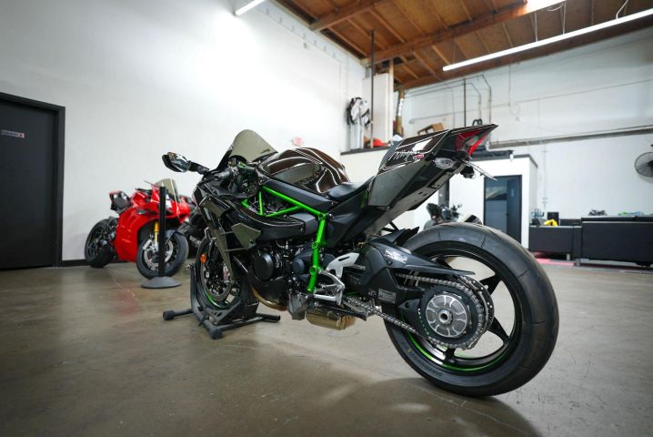 2015 Kawasaki Ninja H2 WhatsApp +17203061962 4