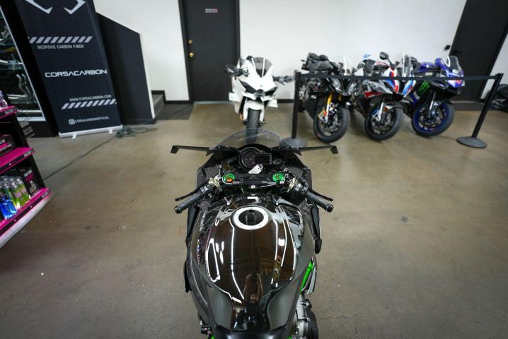2015 Kawasaki Ninja H2R WhatsApp +17203061962 4