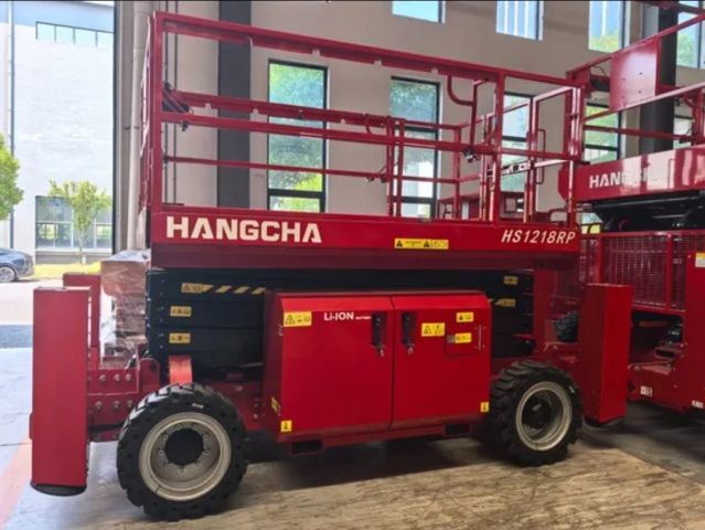 Scissor lifts for rent in Jeddah  2
