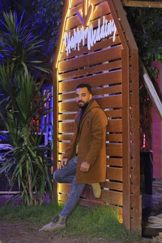 ابحث عن فتاه جميله مجنونه نتجنن مع بعض 