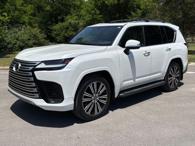 2025 Lexus LX 600 Luxury AWD  4