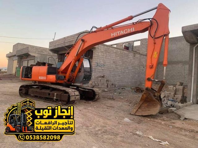 بوكلين للإيجار | حفار ودقاق للإيجار | تأجير معدات الحفر والتكسير 