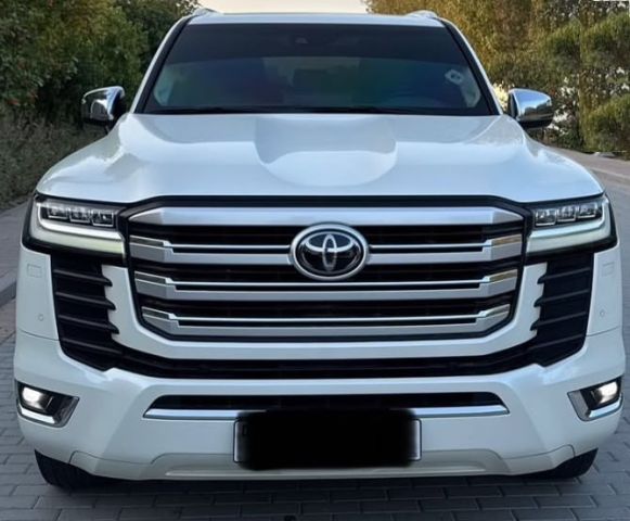 Toyota Land Cruiser VXR 2023 2