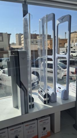 بوابة أمان المتاجر ومنع السرقة