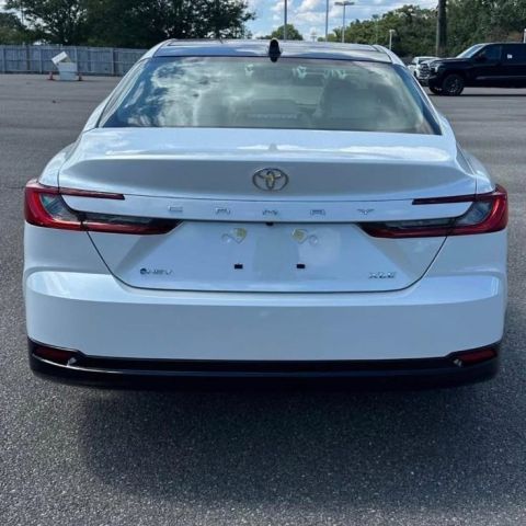 Toyota Camry 2025 5