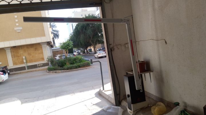 بوابة مرور السيارات بوابة امنية بوابة باركنج بوابة بارير 10