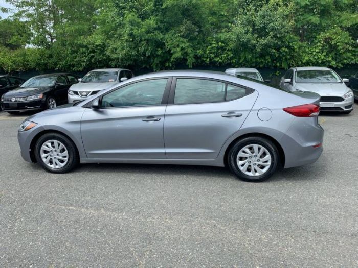 2017 Hyundai Elantra 3